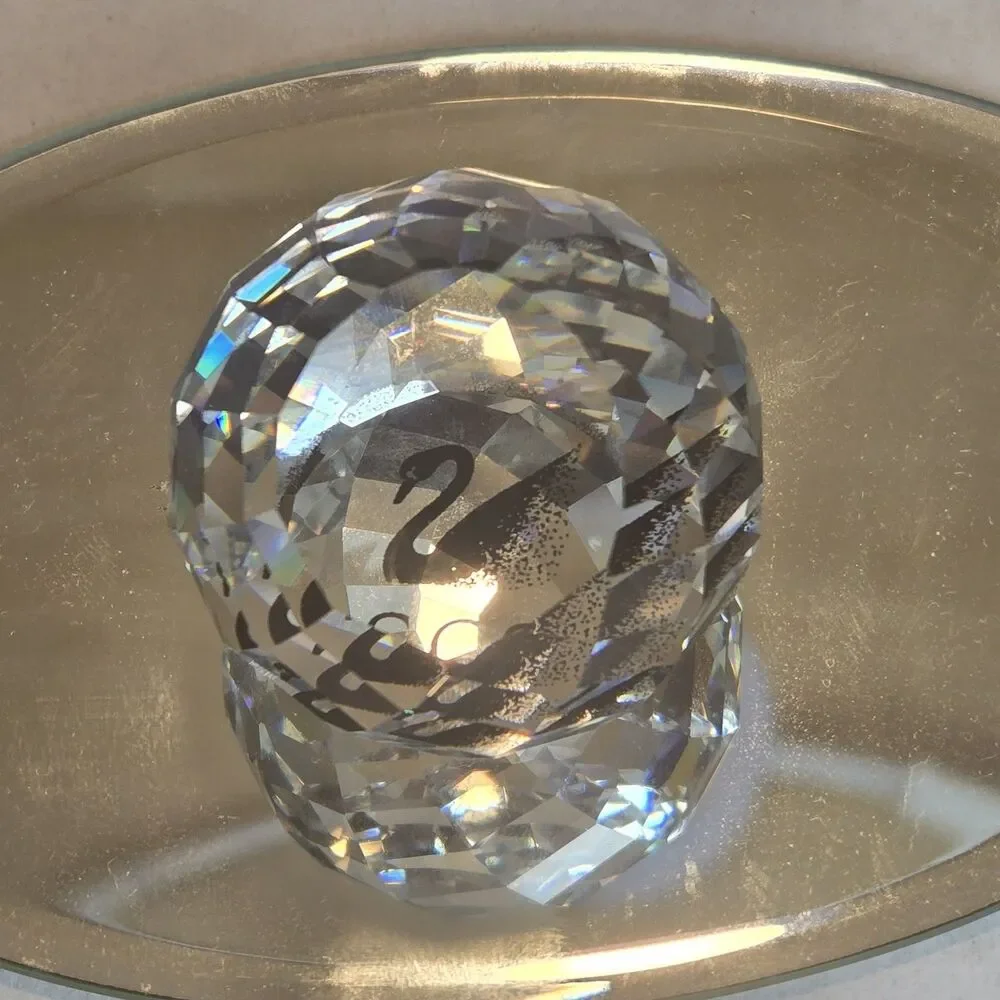 Swarovski Crystal Paper Weight, Black Swan, SCS 92-95 Renewal 1.6